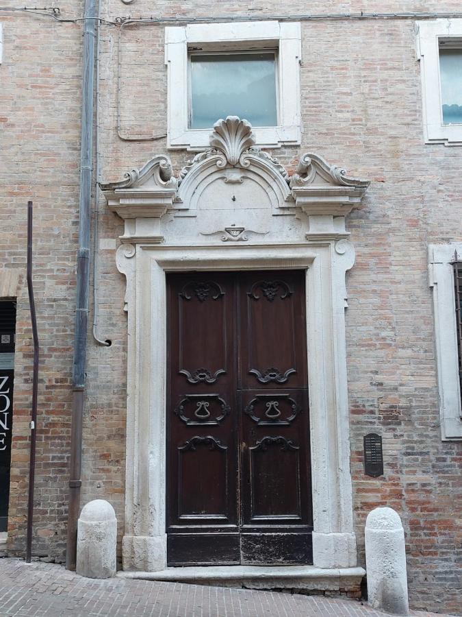 Appartement Il Cielo Di Raffaello à Urbino Extérieur photo